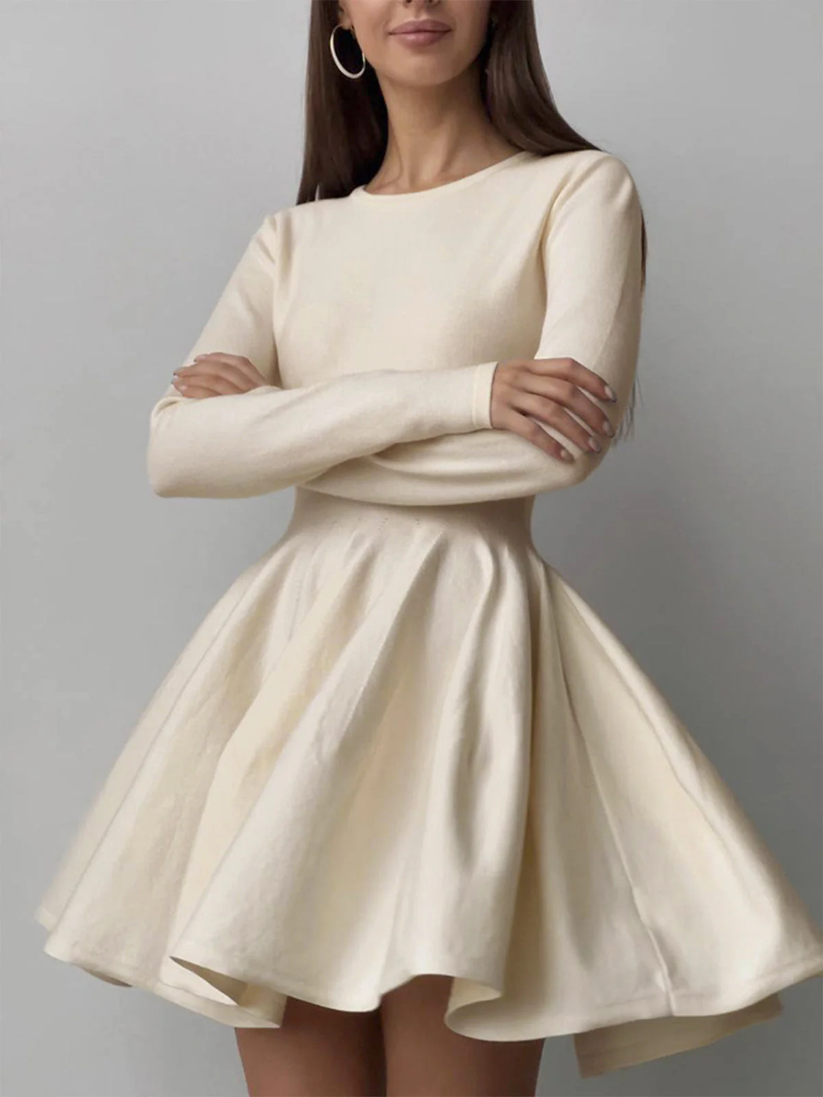 Alina | Elegantes Damen Skaterkleid in Creme mit langen Ärmeln - Image 11