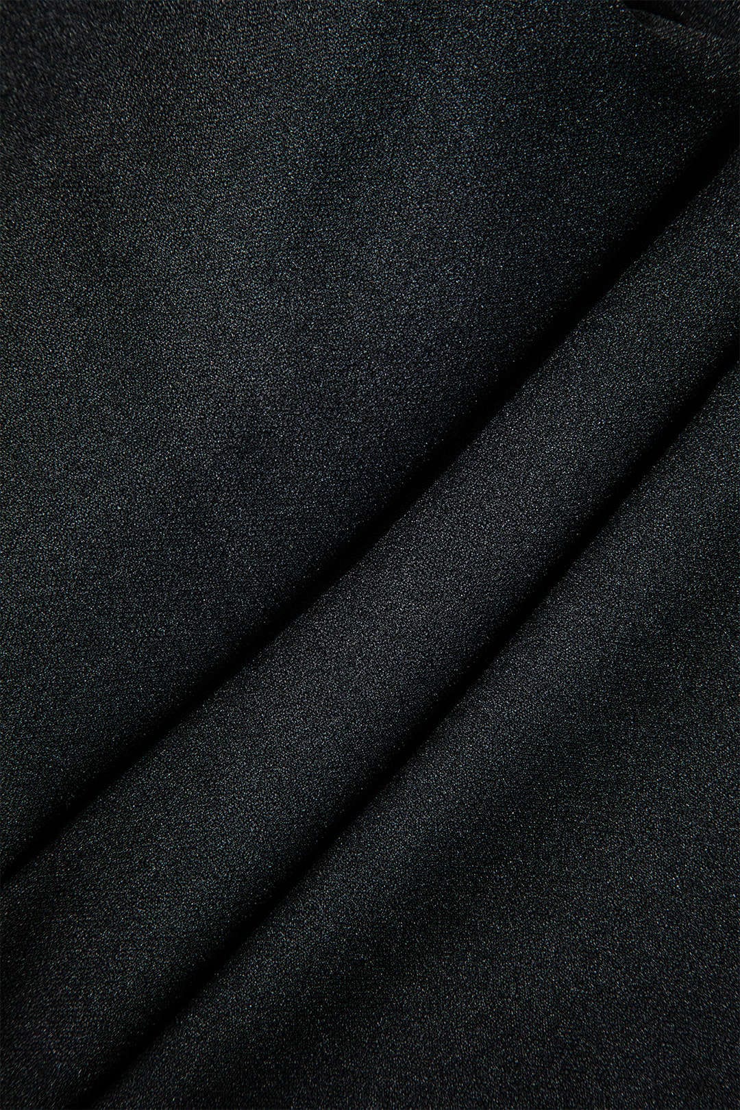 Amara | Elegantes Schwarzes Minikleid mit Goldener Taillierung – Zeitlose Raffinesse für Stilvolle Auftritte - Image 5