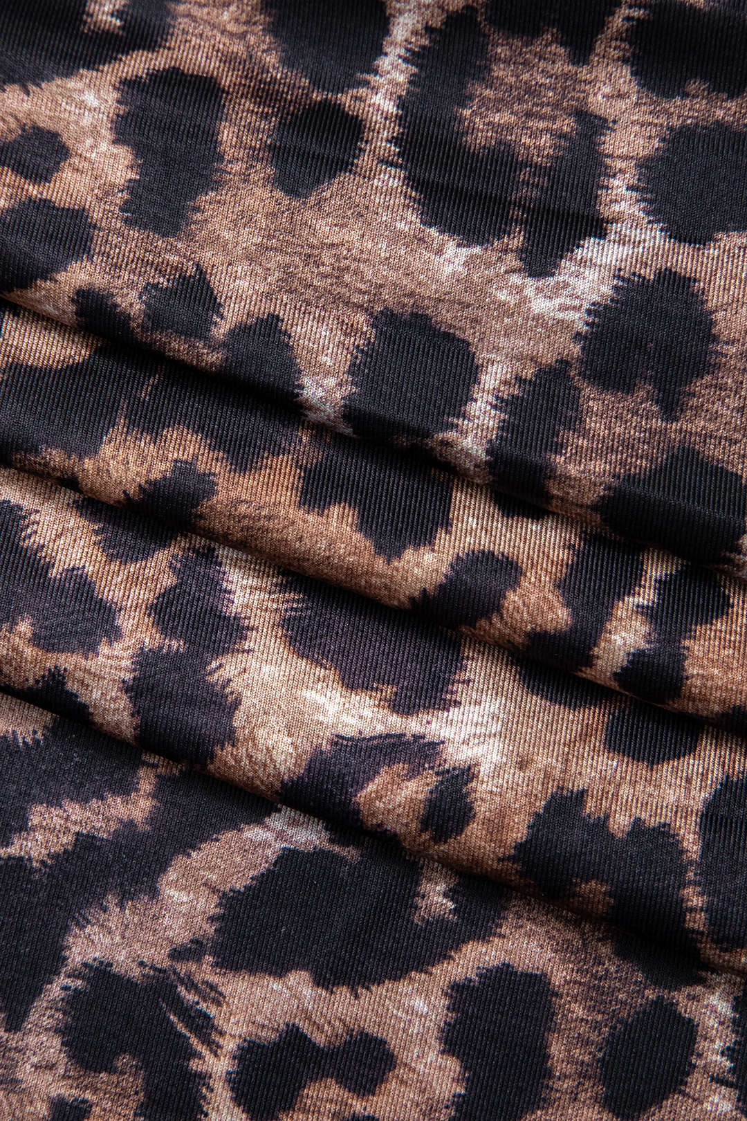 Amelie | Verführerisches Leoparden-Maxikleid – Sinnlicher Look mit Beinschlitz - Image 4