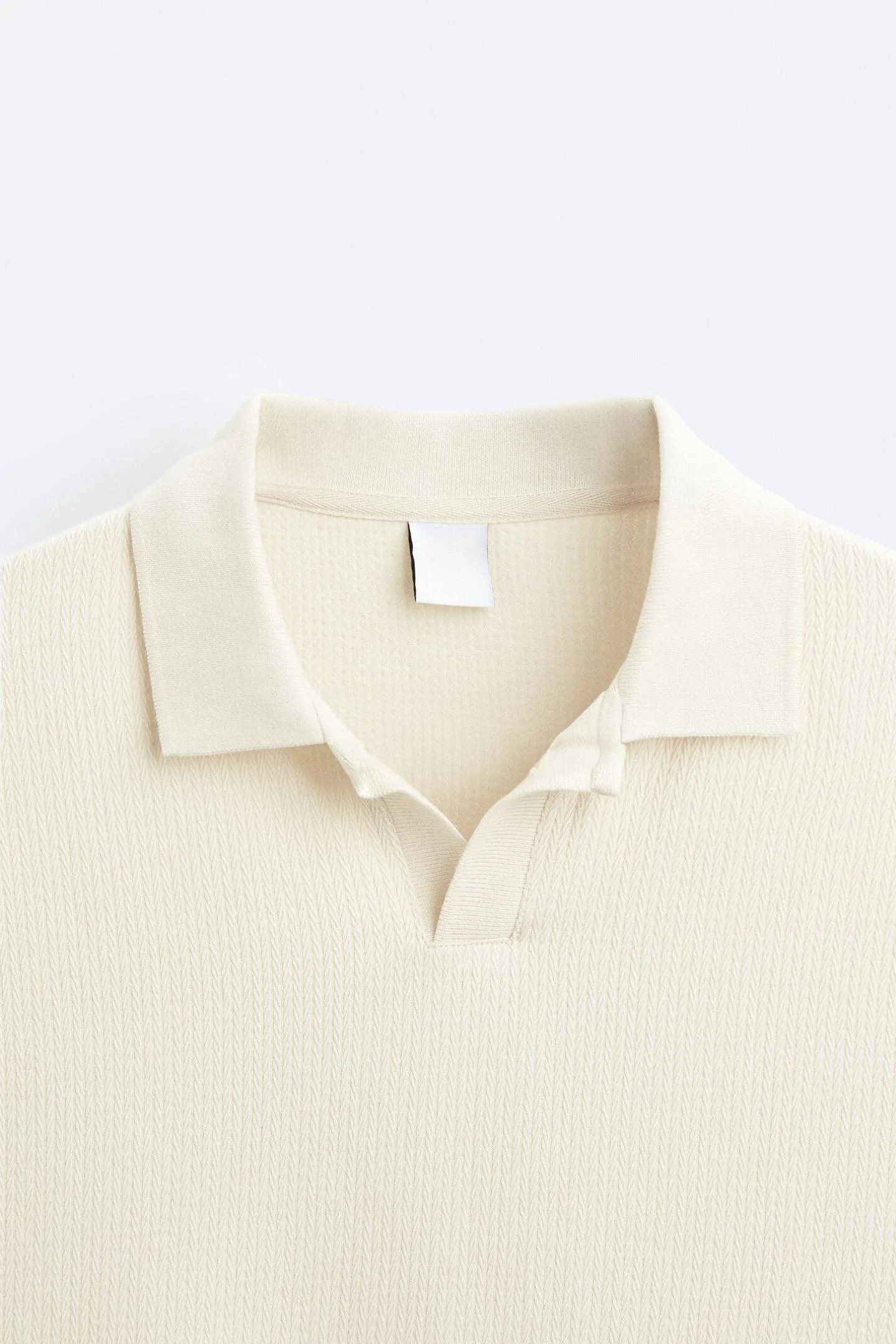 Beiger Pullover mit Polokragen – Lässiger Stil mit Eleganz - Image 5