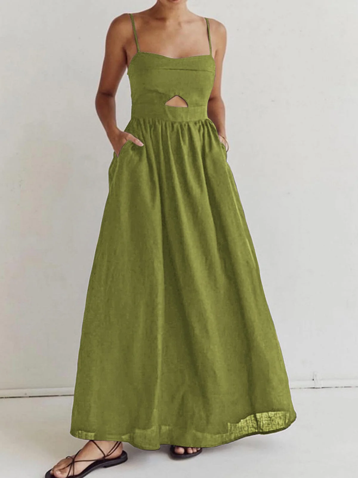 Benedikta | Ärmelloses Maxikleid aus Leinen mit Cut-Out-Detail und Spaghettiträgern - Image 5