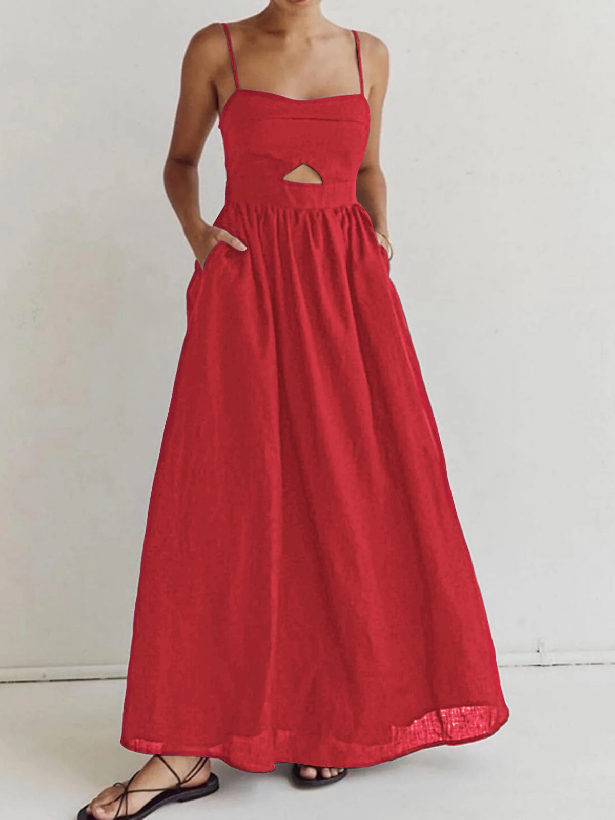 Benedikta | Ärmelloses Maxikleid aus Leinen mit Cut-Out-Detail und Spaghettiträgern - Image 7