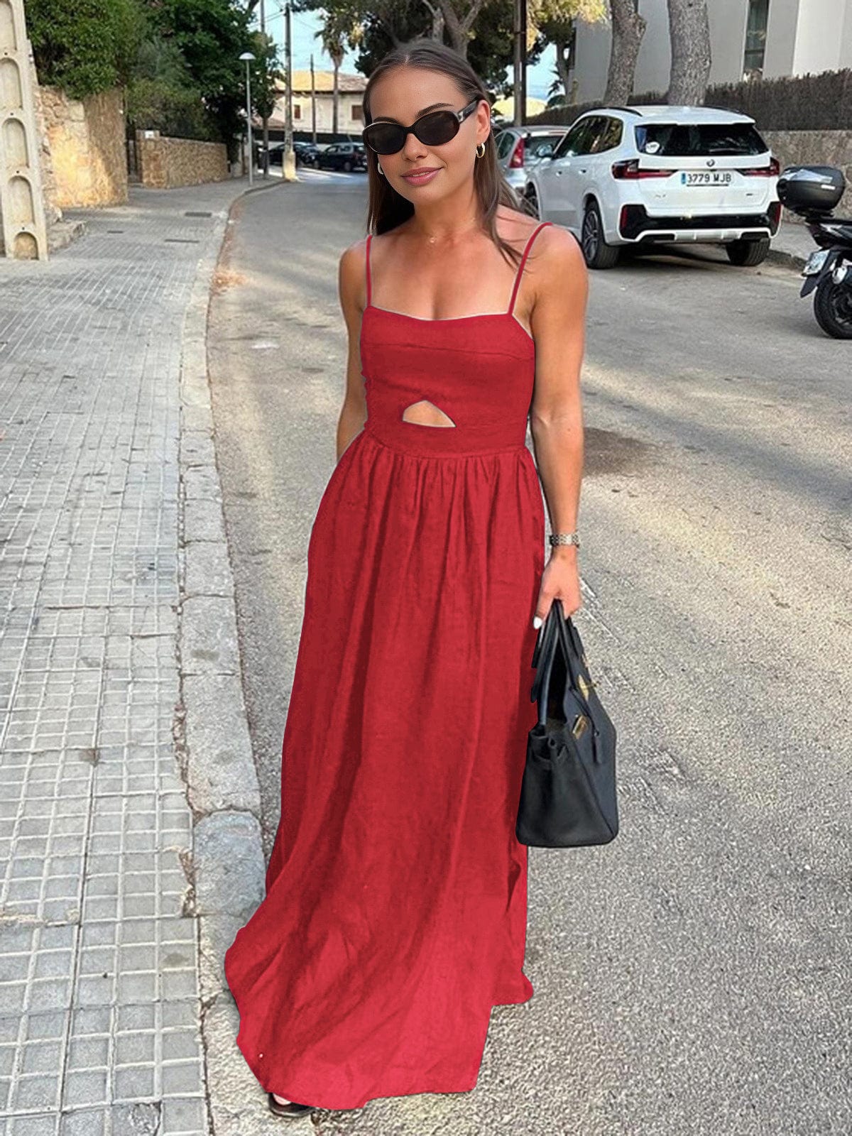 Benedikta | Ärmelloses Maxikleid aus Leinen mit Cut-Out-Detail und Spaghettiträgern - Image 8