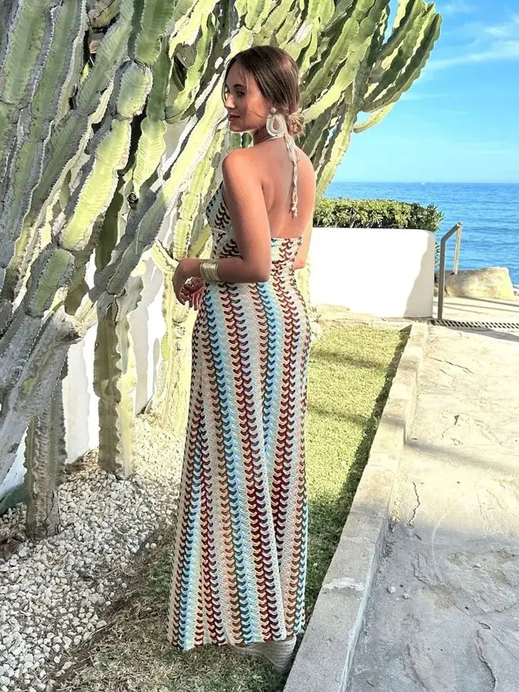 Boho Maxikleid mit Retro-Wellenmuster & Halsband – Rückenfrei & Figurbetonend - Image 2