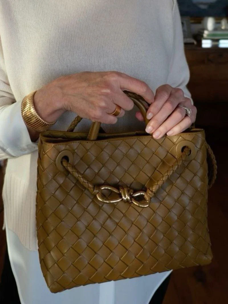 Carlee | Geflochtene Mini-Tasche mit Eleganten Akzent - Image 11