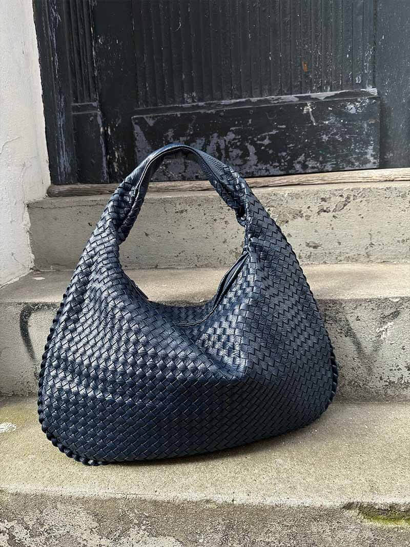 Charlyne | Große geflochtene Hobo-Tasche - Image 17