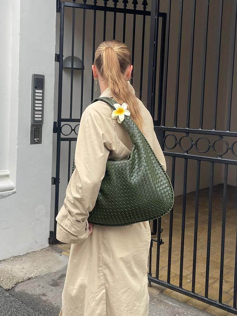 Charlyne | Große geflochtene Hobo-Tasche - Image 23