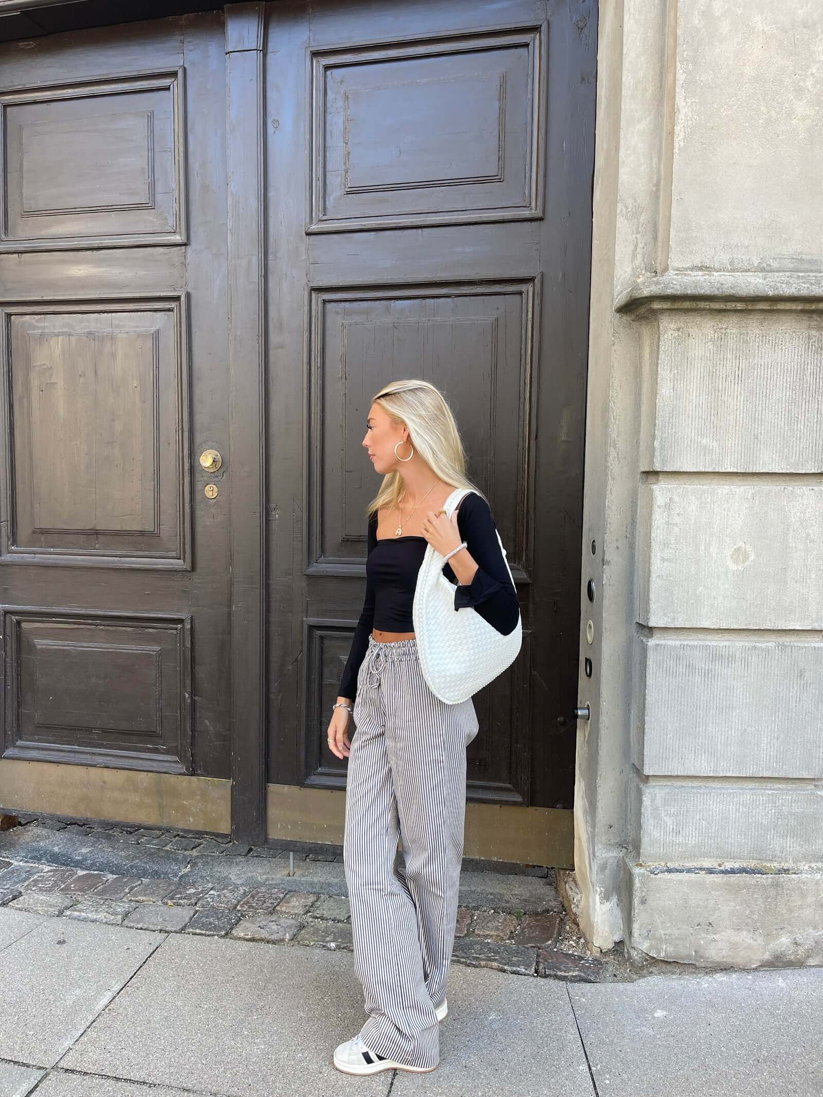 Charlyne | Große geflochtene Hobo-Tasche - Image 31