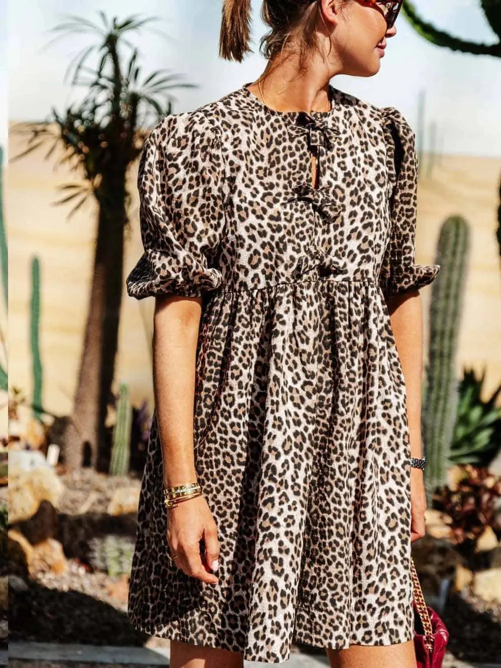 Chiara | Damen Leoparden Kleid mit kurzen Puffärmeln - Image 5