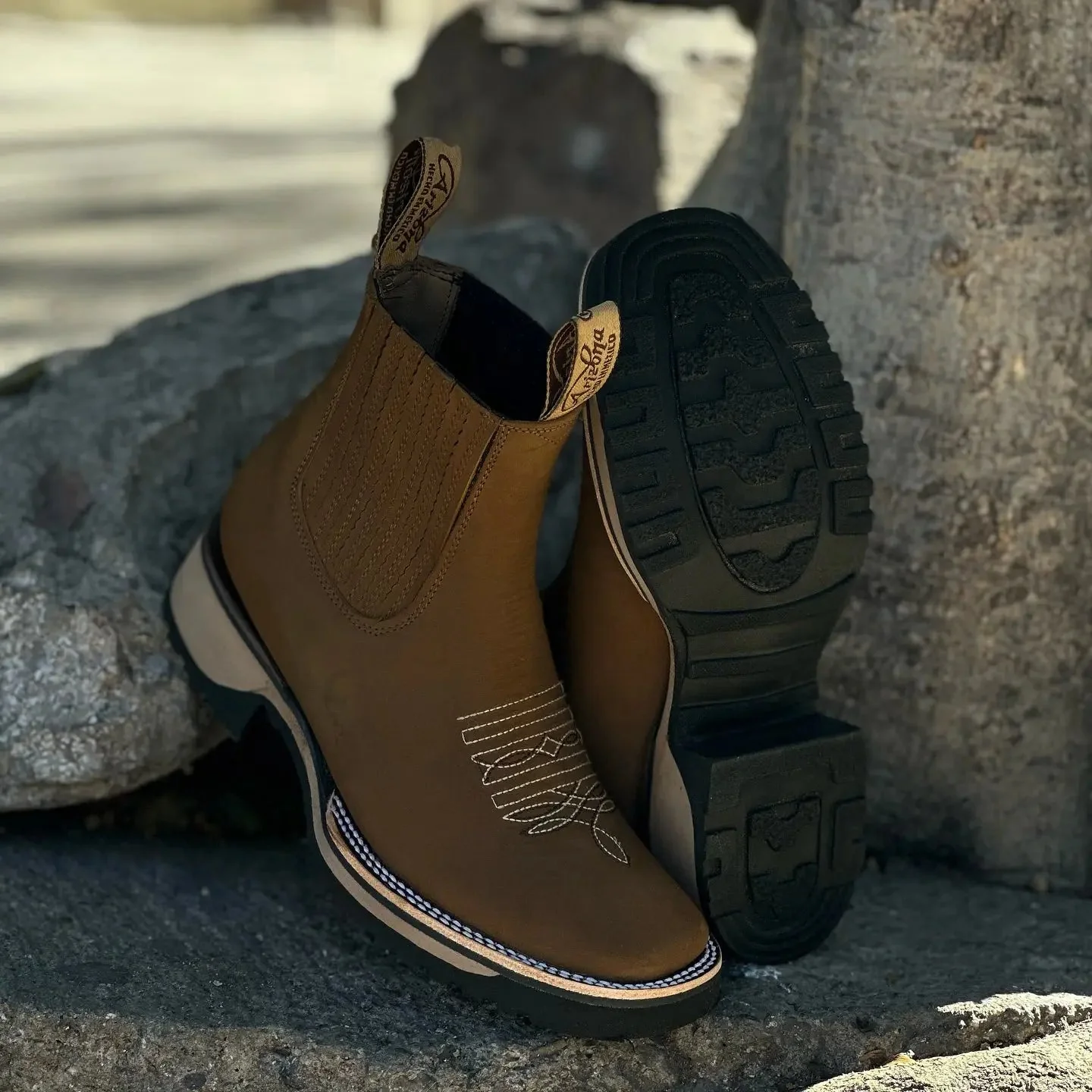 Clara | VIELSEITIGE COWBOYSTIEFEL FÜR MÄNNER UND FRAUEN - Image 6
