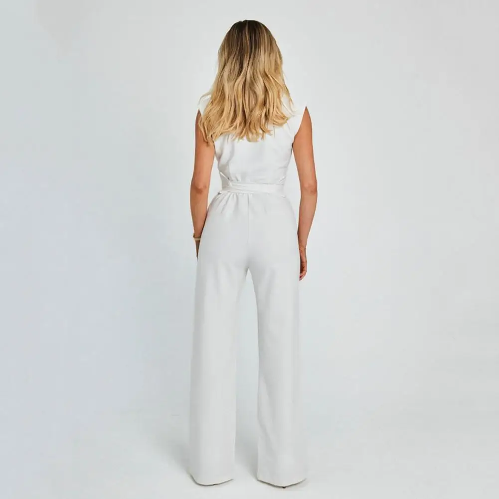 Eleganter V-Ausschnitt Jumpsuit - Image 3