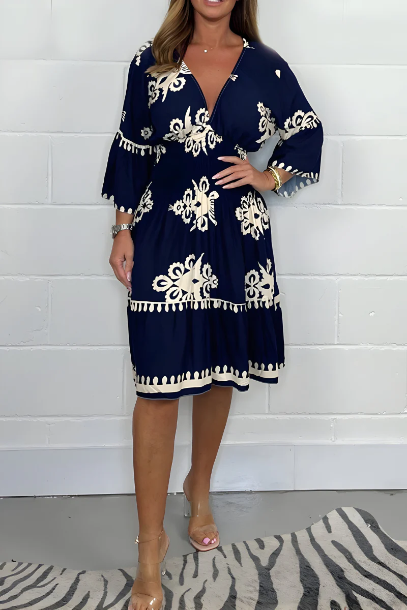 Elegantes Kleid mit Muster und V-Ausschnitt – perfekt für jeden Anlass - Image 8