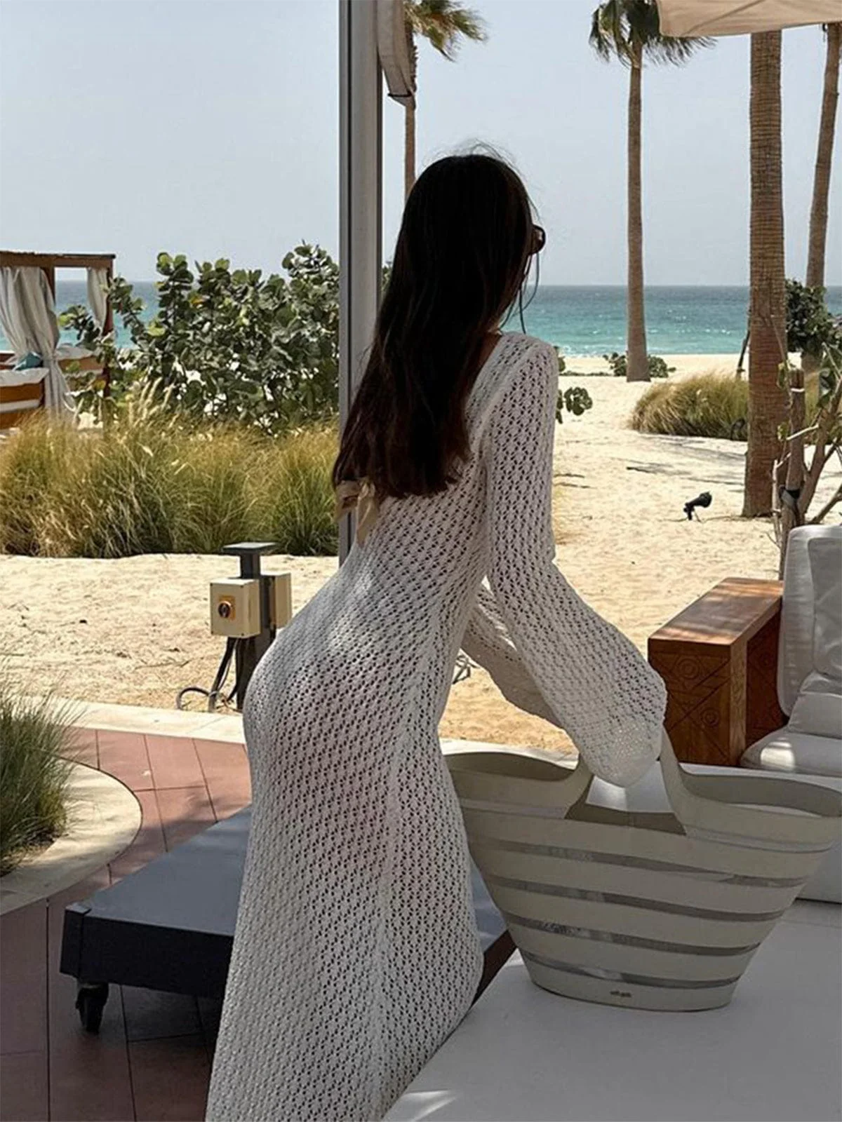 Greta | V-Ausschnitt Häkel-Maxikleid mit Glockenärmeln – Boho-Chic für den Sommer - Image 6