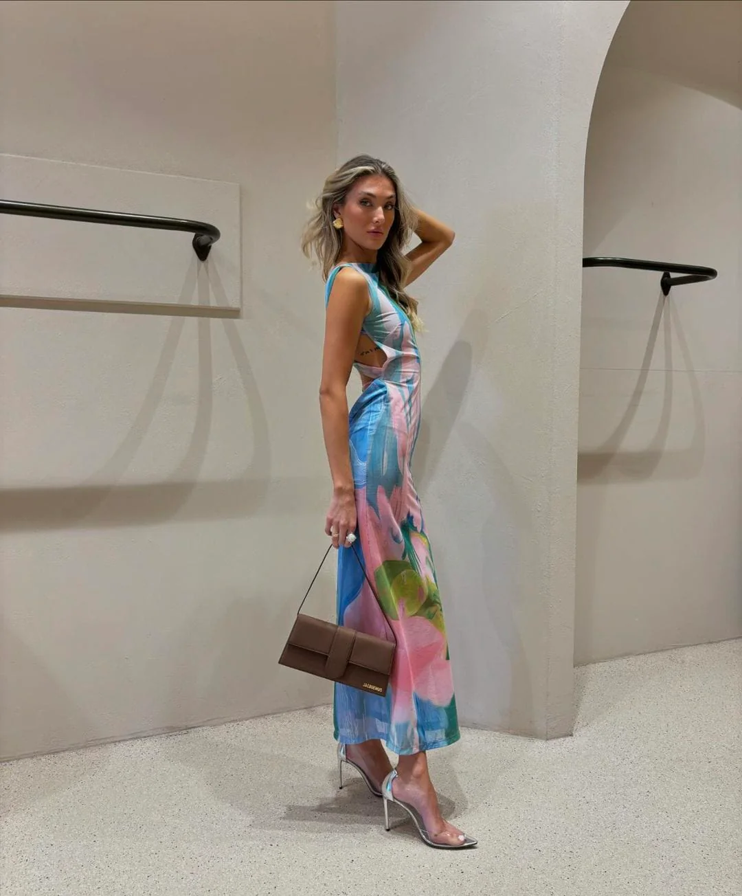 Hannelore | Sinnliches Maxikleid mit Verführerischem Rückenausschnitt - Image 2