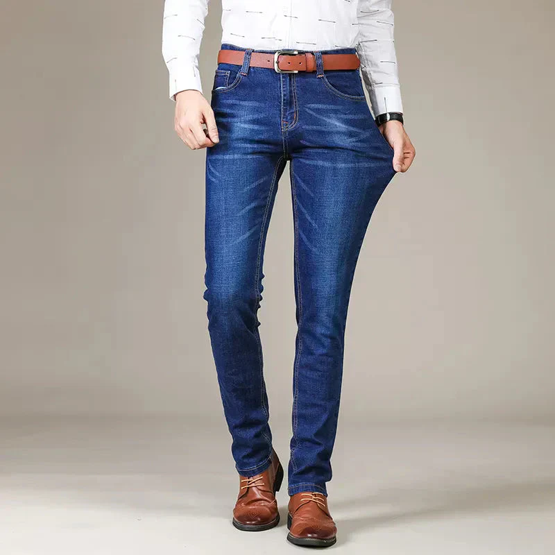 Heidi-Mode - Gerade geschnittene Stretchjeans für Herren - Image 2