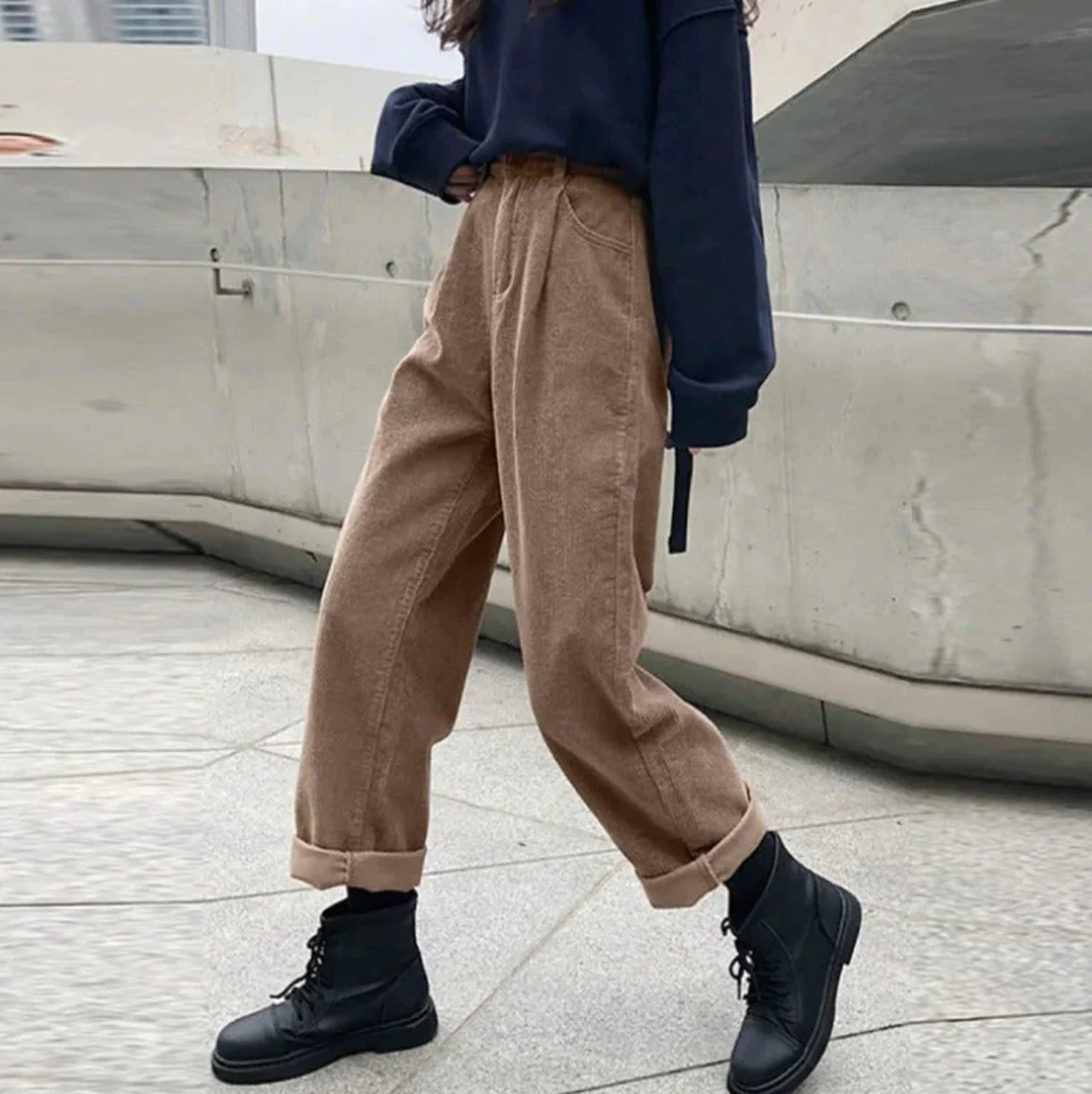 Lässige Freizeithose aus Cord - Image 10