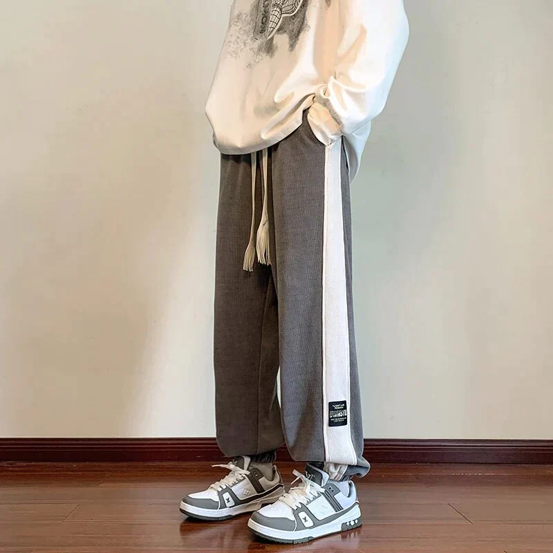 Heidi-Mode Streetwear-Herren-Jogginghose im Patch-Design - Image 4