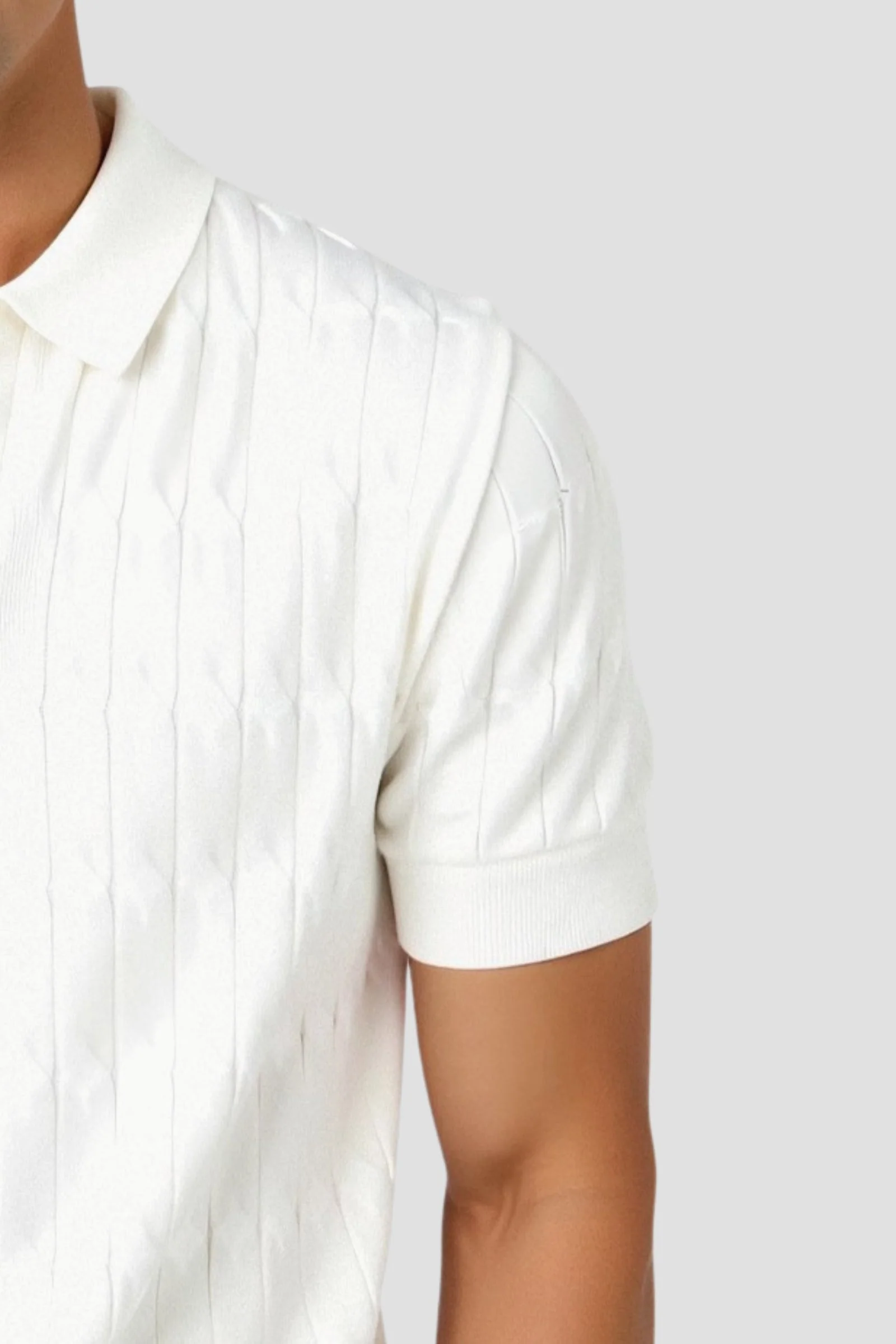 Herren-Polohemd in Weiß – Klassisch und Elegant - Image 5