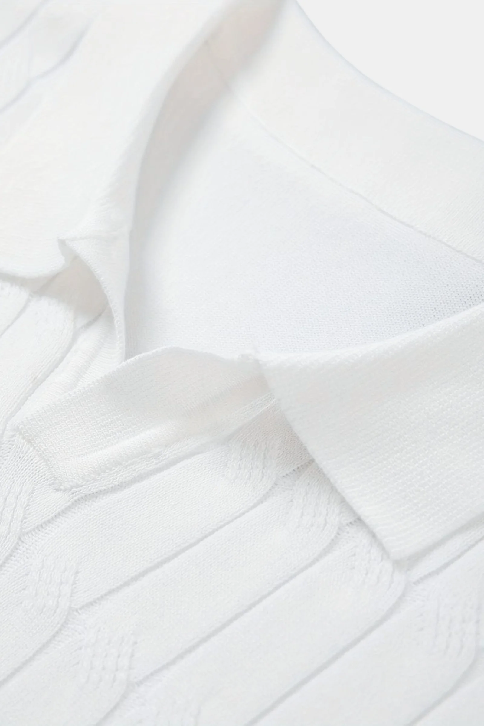Herren-Polohemd in Weiß – Klassisch und Elegant - Image 7