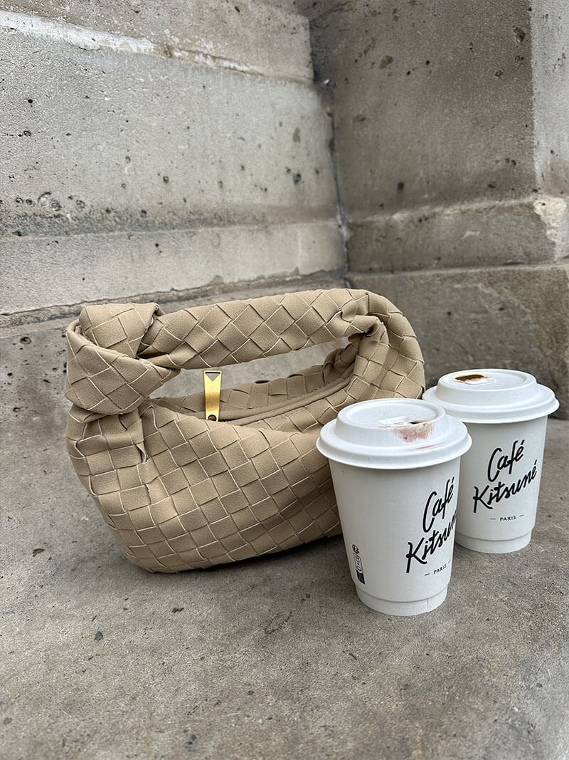 Ilyse | Geflochtene Mini-Tasche aus Wildleder - Image 13