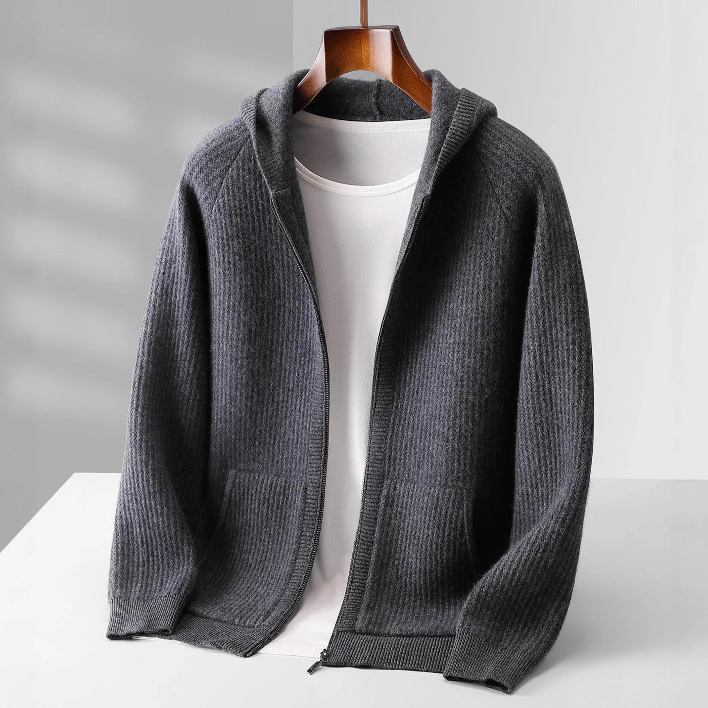 Karl - Hoodie aus luxuriösem Kaschmir - Image 7