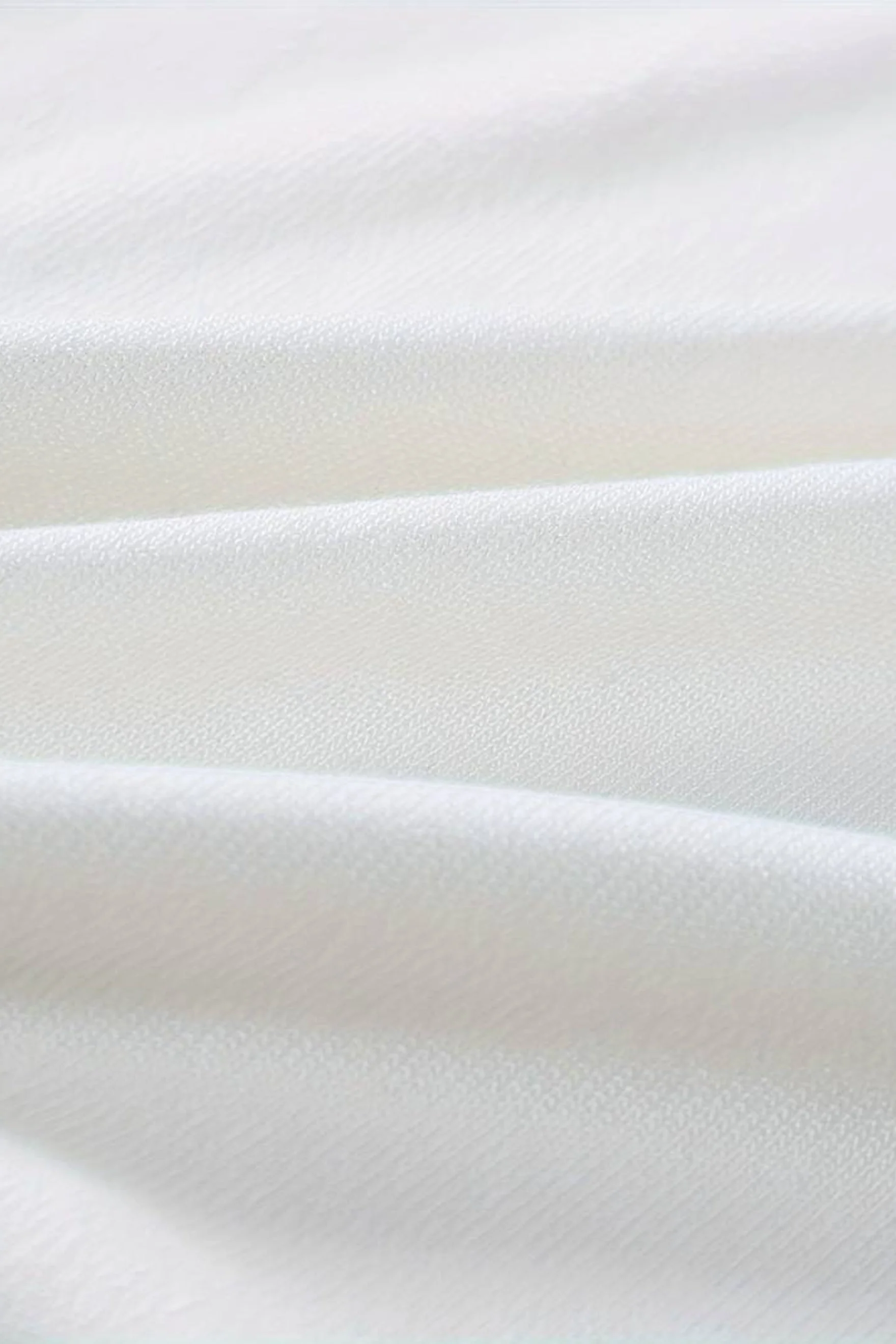 Klassisches Poloshirt mit Reißverschluss und Kontrastdetails - Image 10