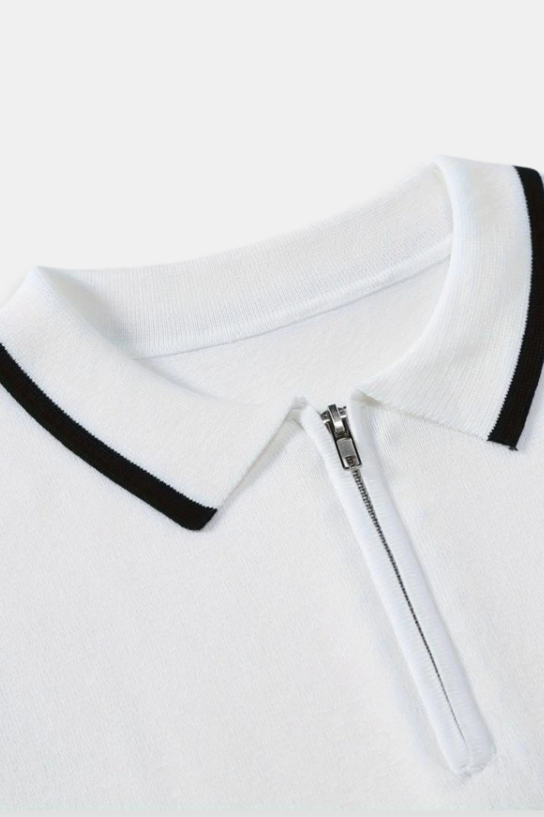Klassisches Poloshirt mit Reißverschluss und Kontrastdetails - Image 6
