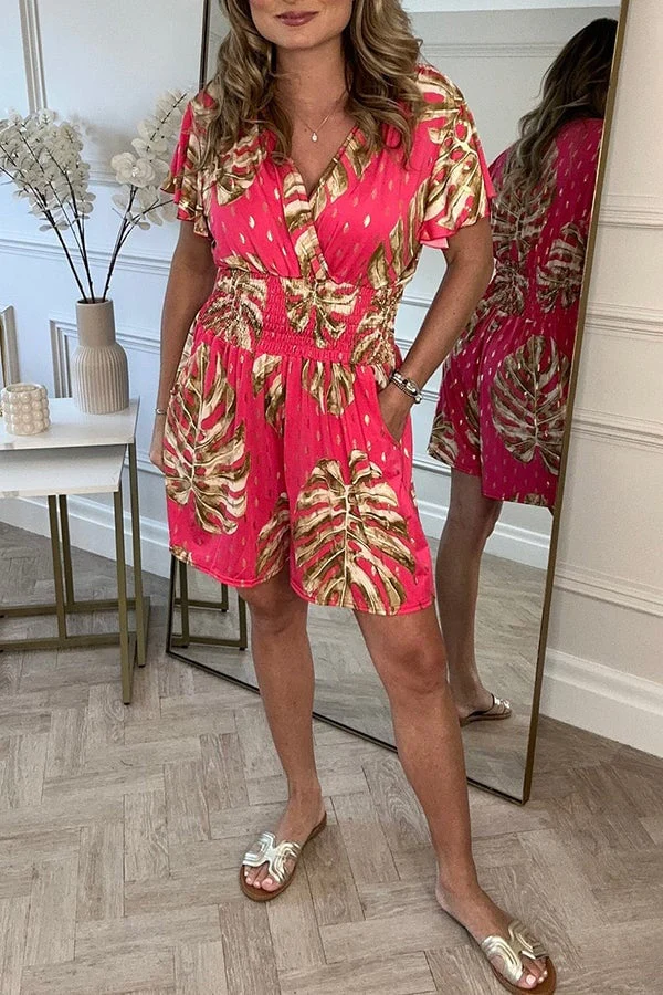 Kurzes Sommerkleid mit tropischem Druck & Smoktaille – Luftig & Lässig - Image 3