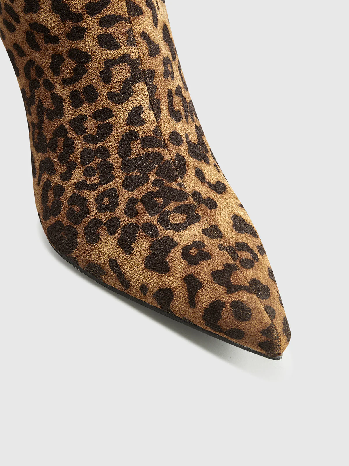 Leona | Kniehohe Stiefel mit Leopardenmuster - Image 6