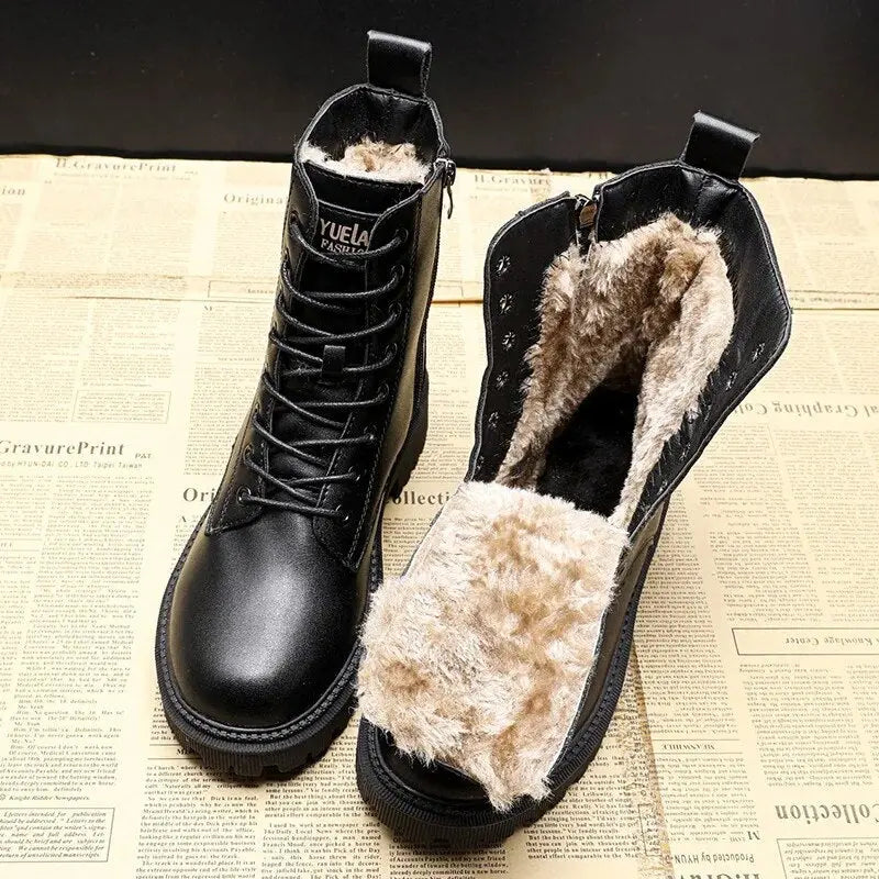 Lia | Schwarze gefütterte Schnürschuhe mit Profilsohle - Image 9