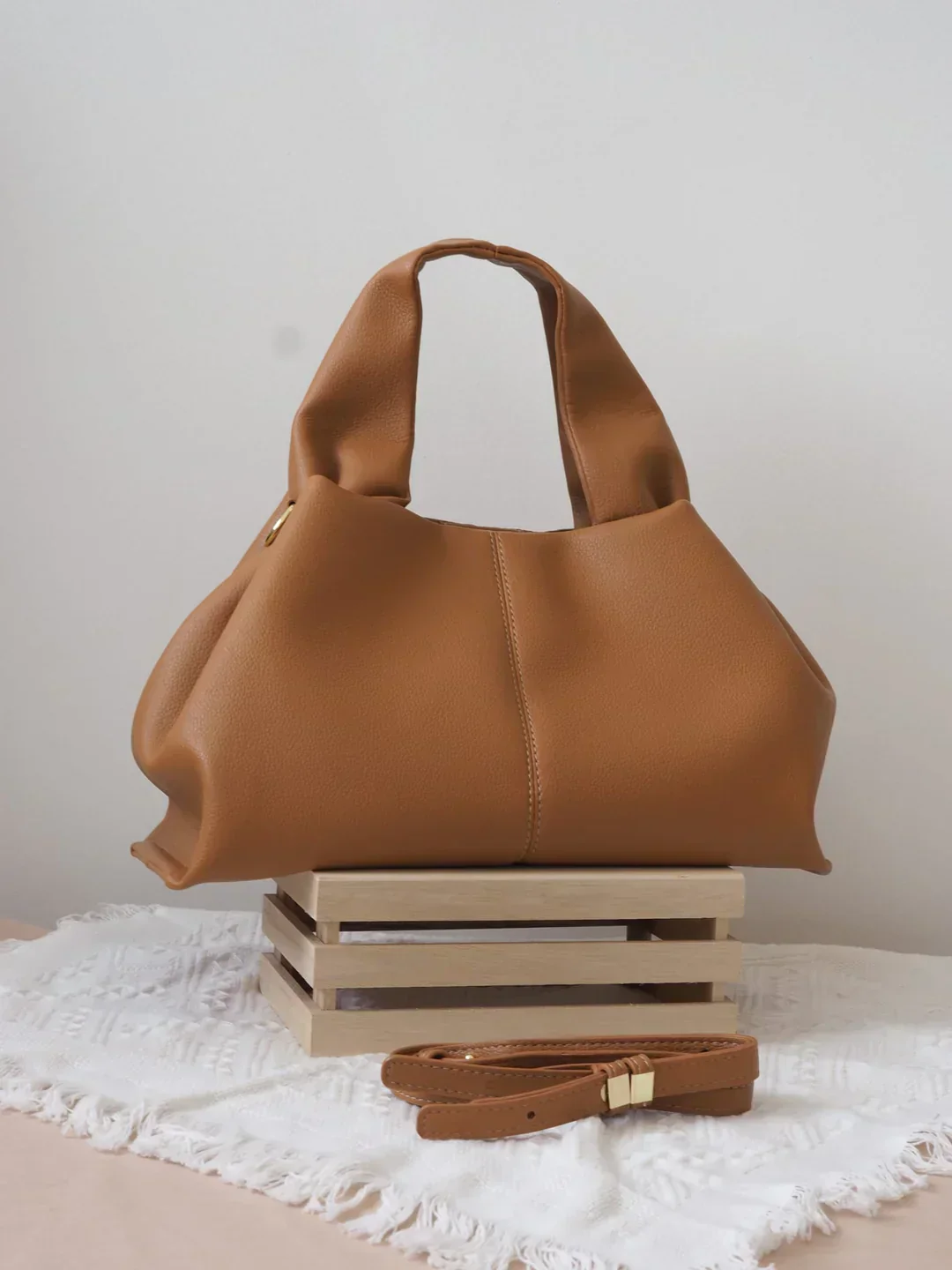 Mathilda | Kunstledertasche – Minimalistischer Chic für jeden Anlass - Image 7