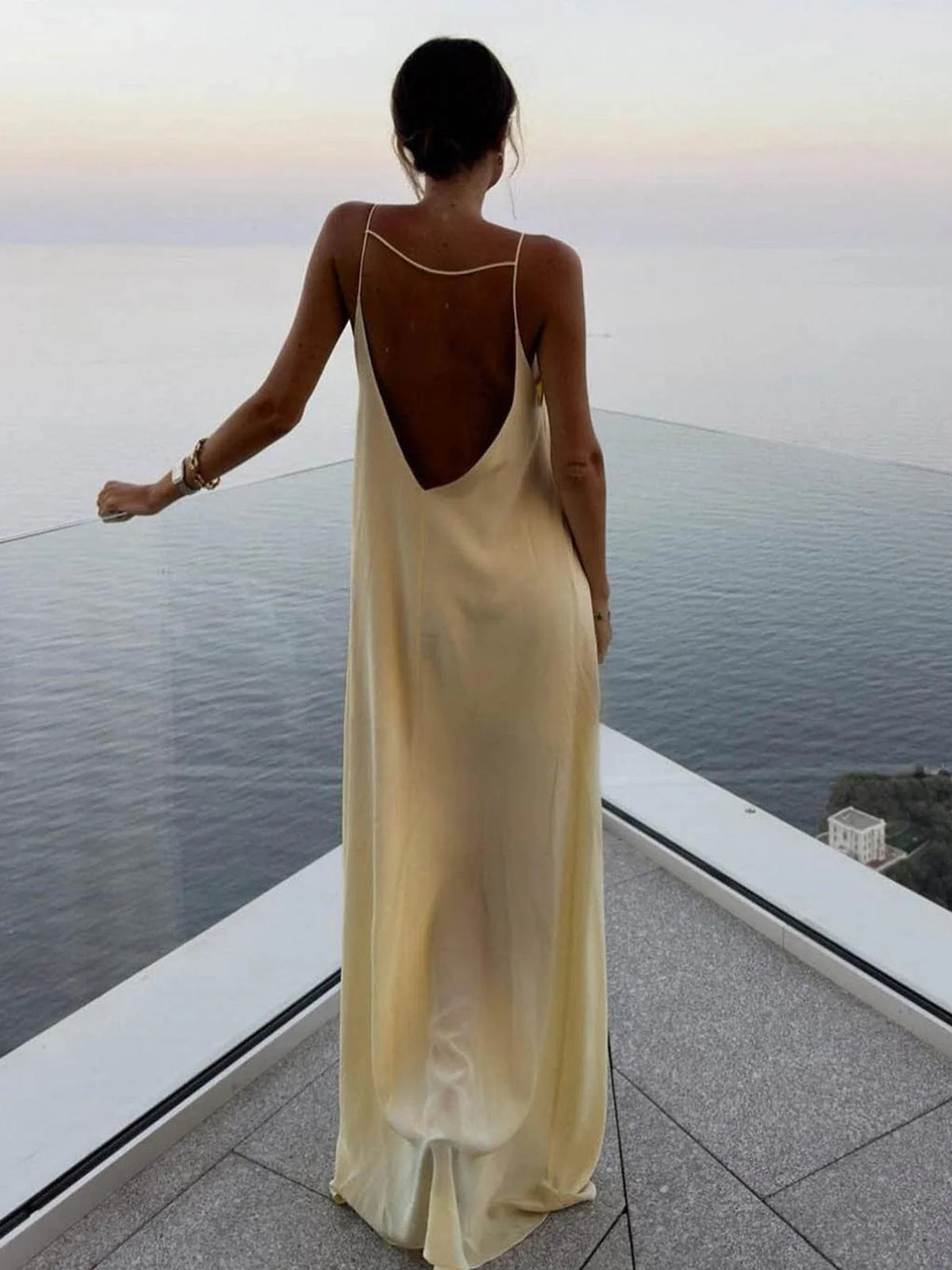 Mathilda | Luxuriöses Slipkleid mit tiefem Rückenausschnitt – Elegante Abendmode - Image 5