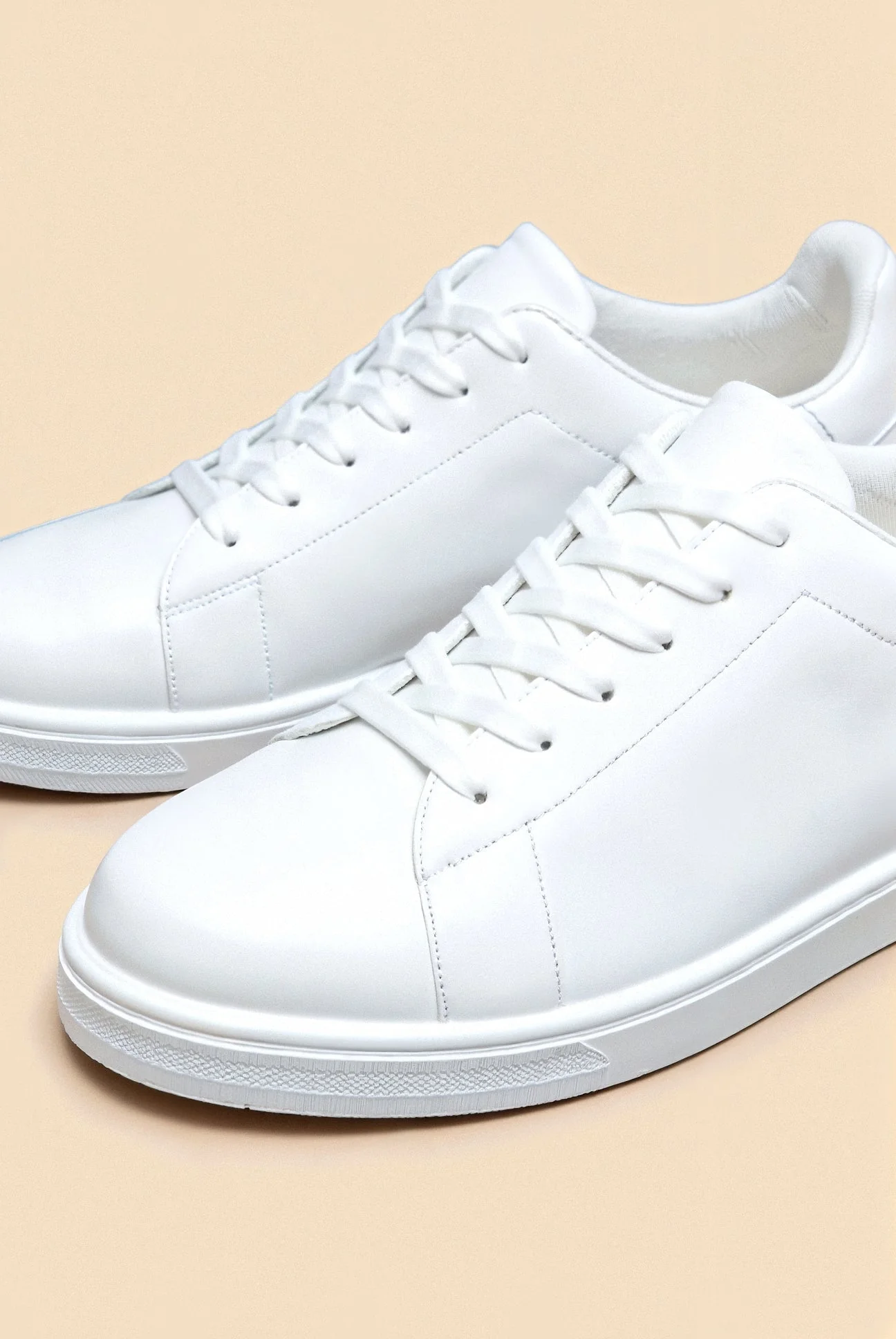 Minimalistische weiße Sneaker – Perfekt für jeden Anlass - Image 8