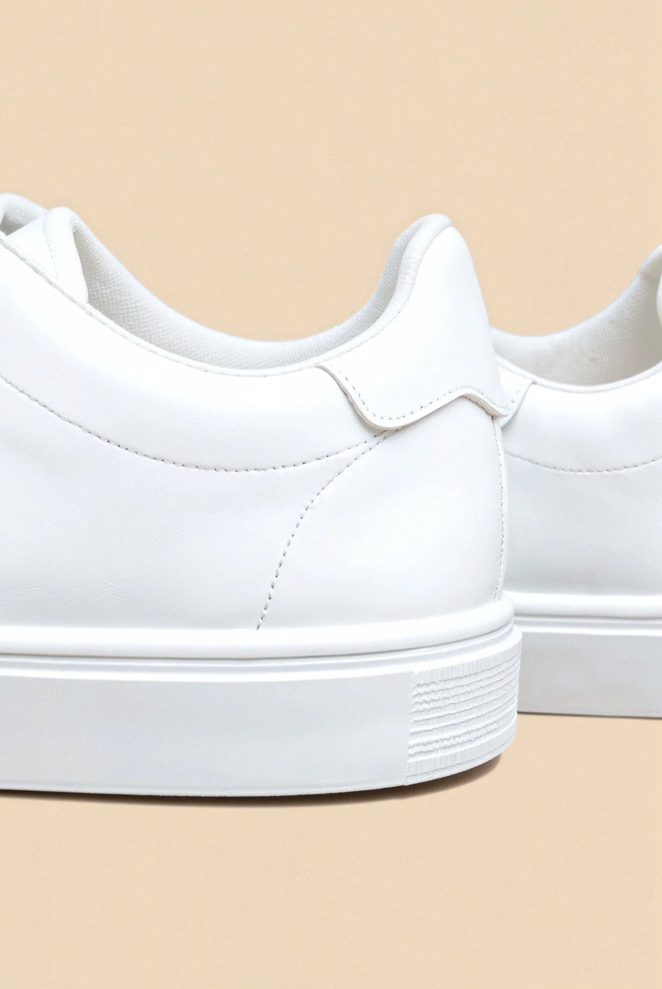 Minimalistische weiße Sneaker – Perfekt für jeden Anlass - Image 9