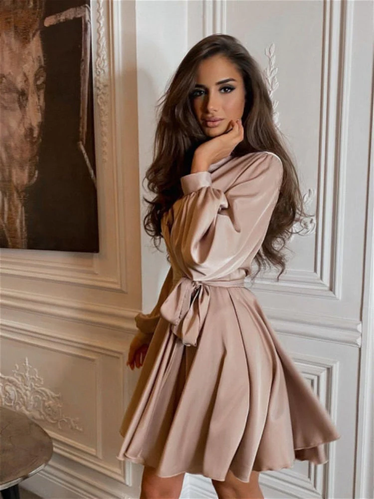 Pauline | Satin Kleid - Lange Ärmel Rüschen - Image 2