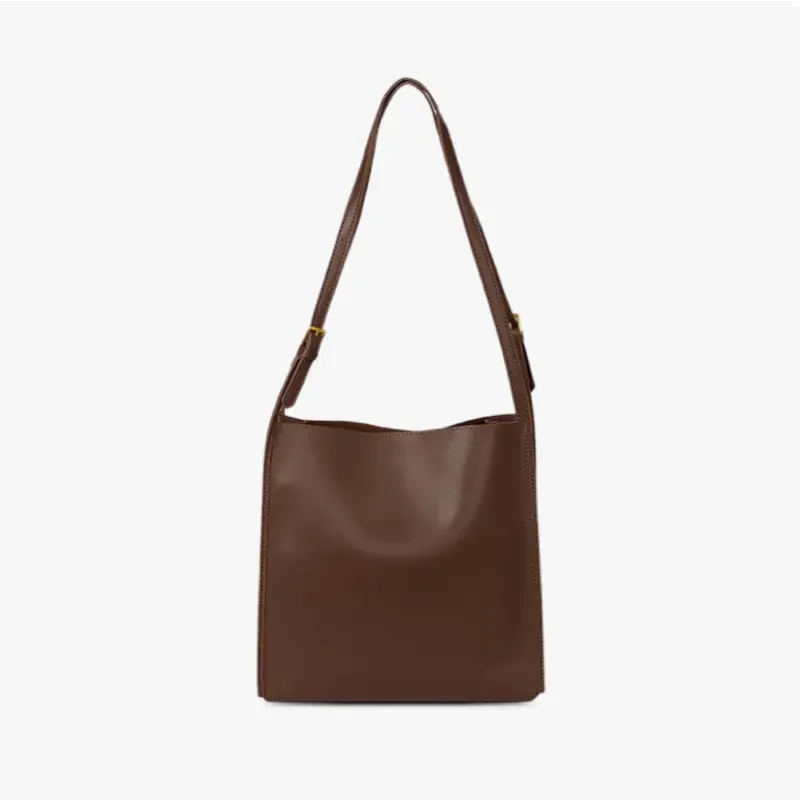 Roos | Boxy Leder Schultertasche mit klaren Linien und schmalem Band - Image 6