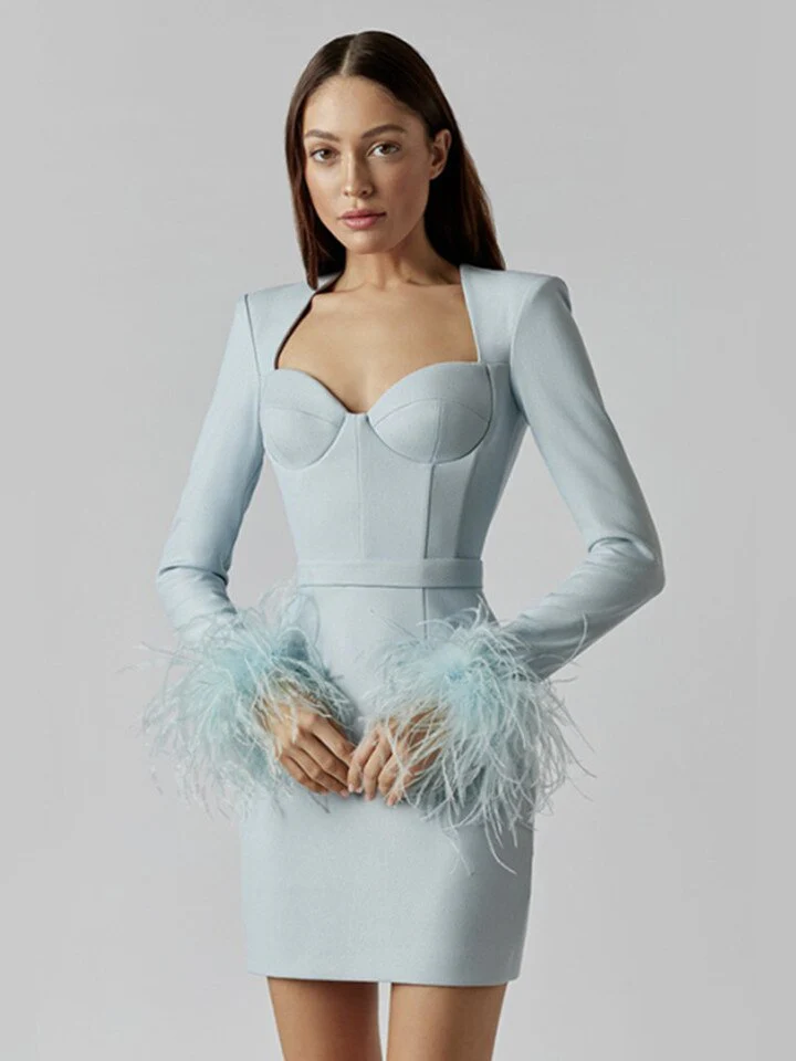 Sofia | Elegantes Minikleid mit Federdetails - Image 4