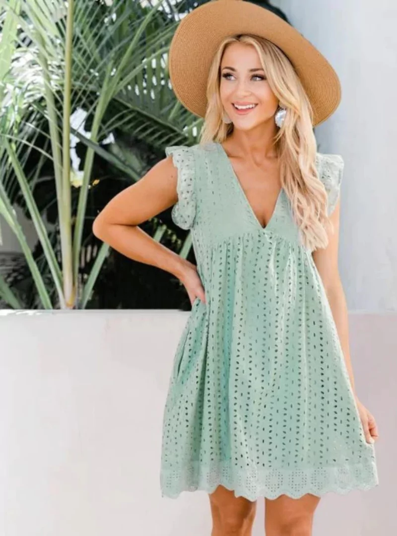 Sommerkleid mit Spitzenstickerei und V-Ausschnitt – Lockere Passform - Image 4