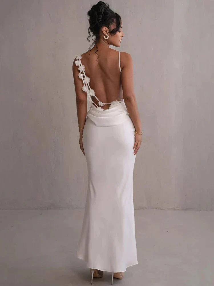 Xenia | Elegante ruglose Satin-Maxikleid mit Blumenapplikationen - Image 11